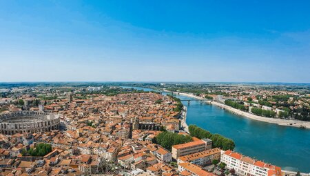 Provence und Camargue - Von Aigues Mortes nach Avignon an Bord der L’Estello