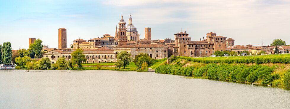 Blick auf die Stadt Mantua