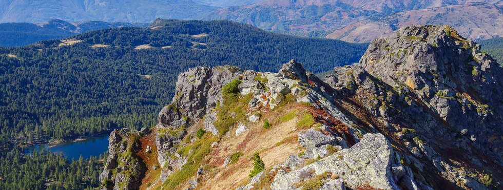 Blick auf den Hrid-See in Montenegro