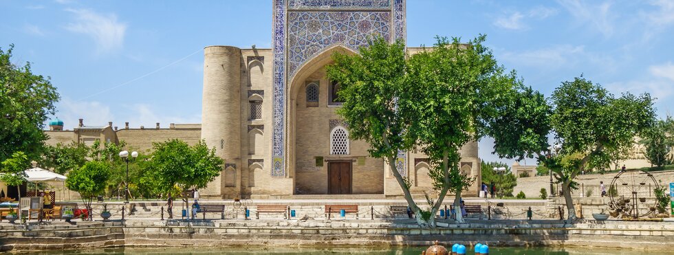 Gebäude aus dem 16-17 Jahrhunderten im Zentrum von Bukhara