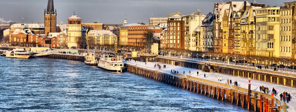 Wintertag am Rhein in Düsseldorf