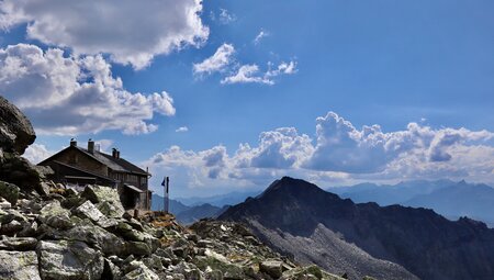 Schmugglerpfad - Unterwegs im Grenzgebiet zwischen Nord- und Südtirol