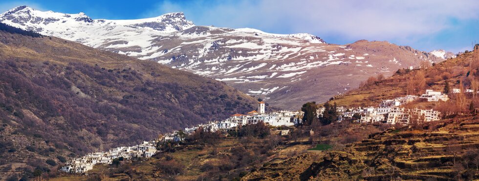 Blick auf das Dorf Capileira, Andalusien