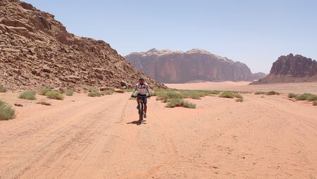 Jordan Bike Trail - Radfahren durch Petra und Wadi Rum