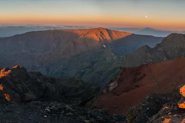 La Réunion: Aktiv durch den Talkessel