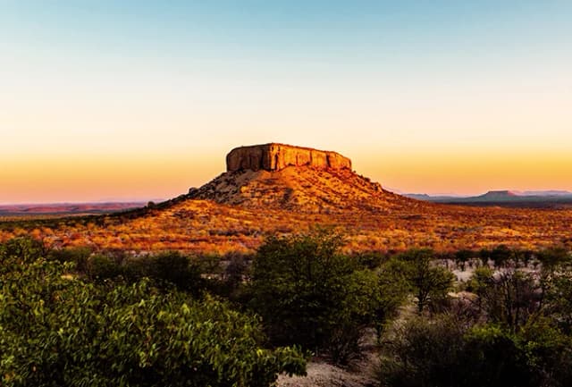 Die 8 schönsten Sehenswürdigkeiten in Namibia: Magische Wildnis im Wüstenstaat