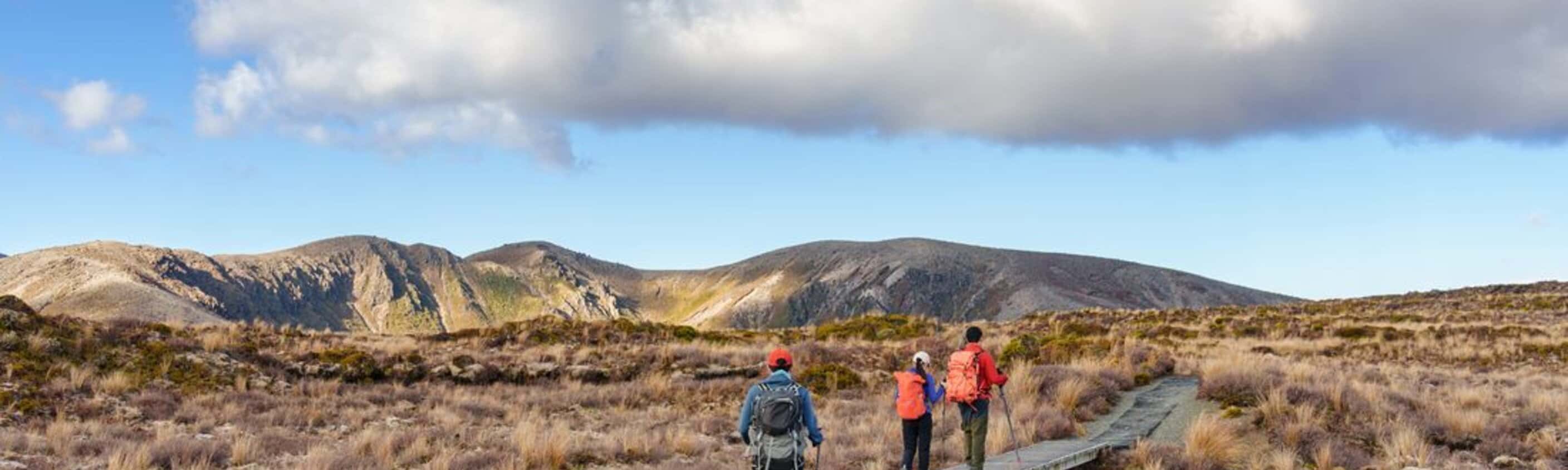 Walk New Zealand's Tongariro Crossing