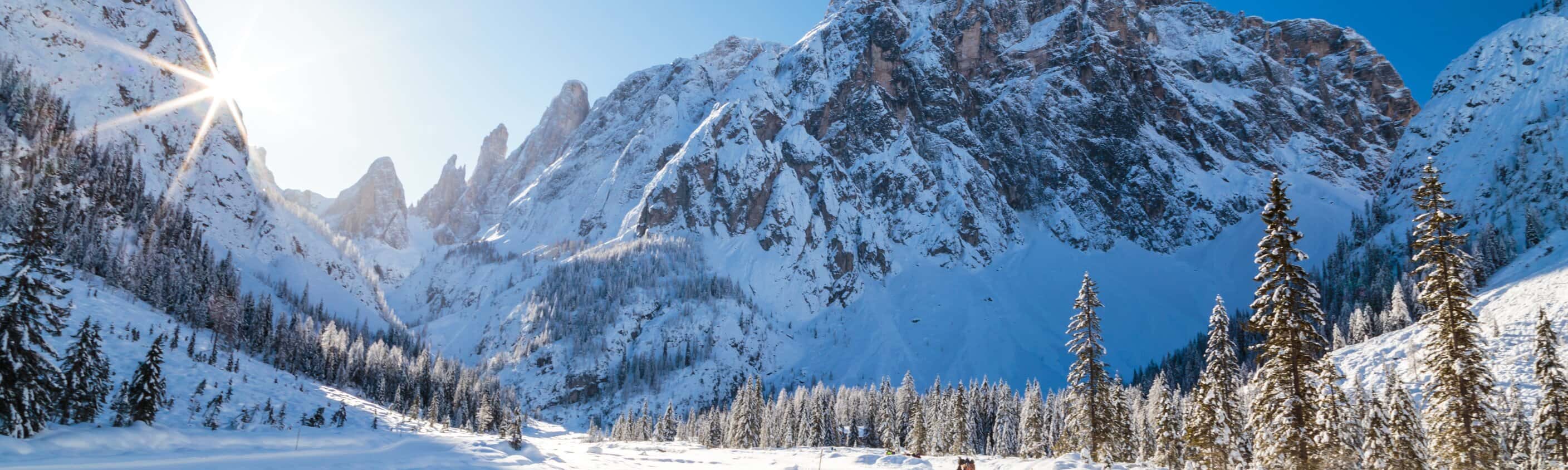 Schneeschuhwandern in den Sextener Dolomiten – Wintererlebnis und Wohlfühlhotel