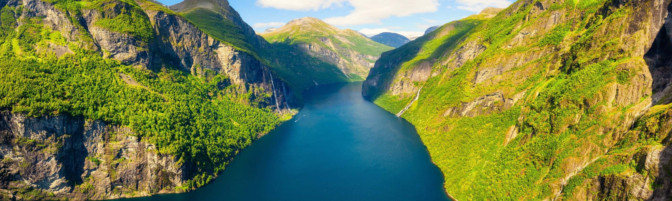 Norwegens tiefste Fjorde und höchste Berge erwandern