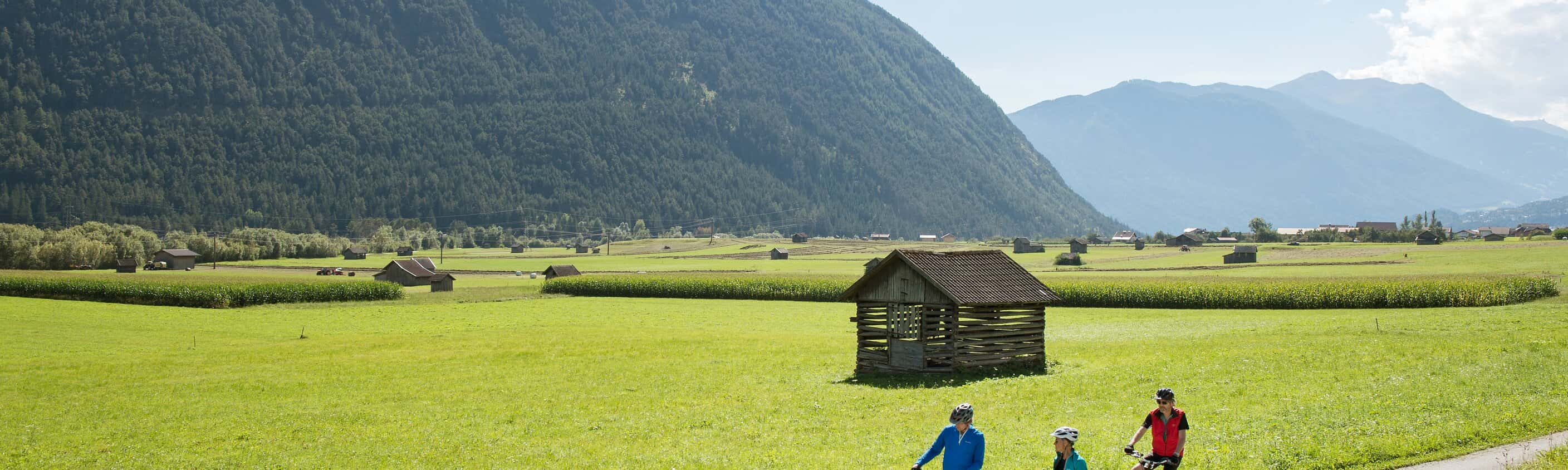 Tirol Familienausflug Radweg | © Inntours