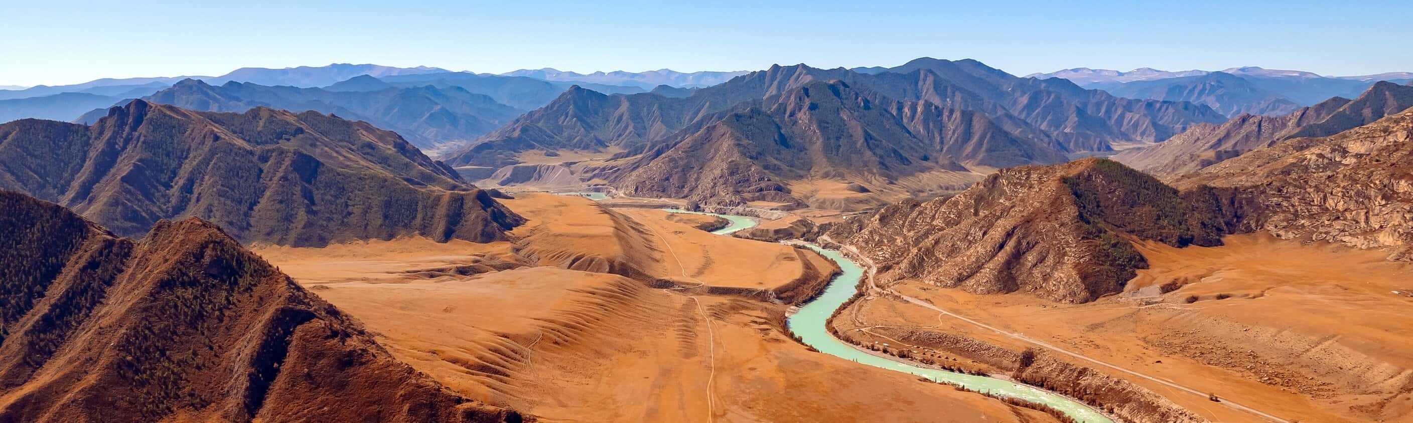 Durch weite Steppe und die Wüste Gobi