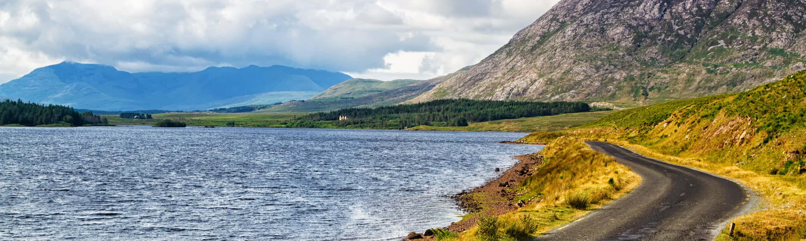 Zwischen Bergen und Meer: 7-tägige Wander- und Radtour durch Connemara