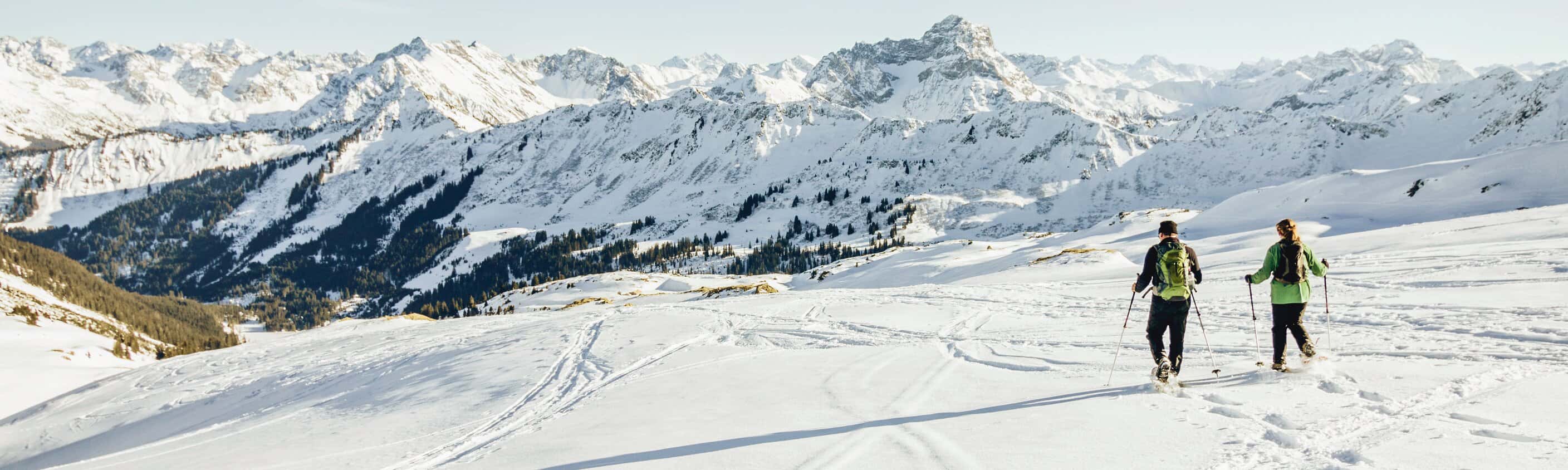 Winterzauber im Allgäu: Schneeschuhwandern & Hüttenromantik
