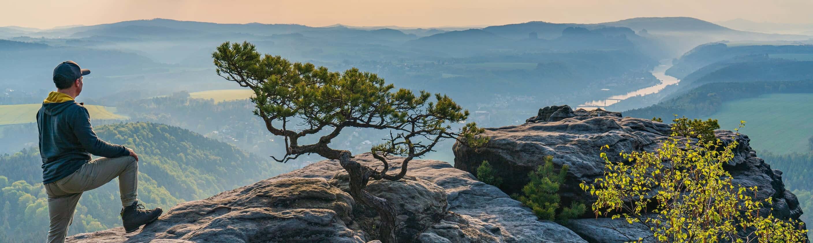Nationalpark Sächsische Schweiz - tiefe Schluchten & bizarre Felsen
