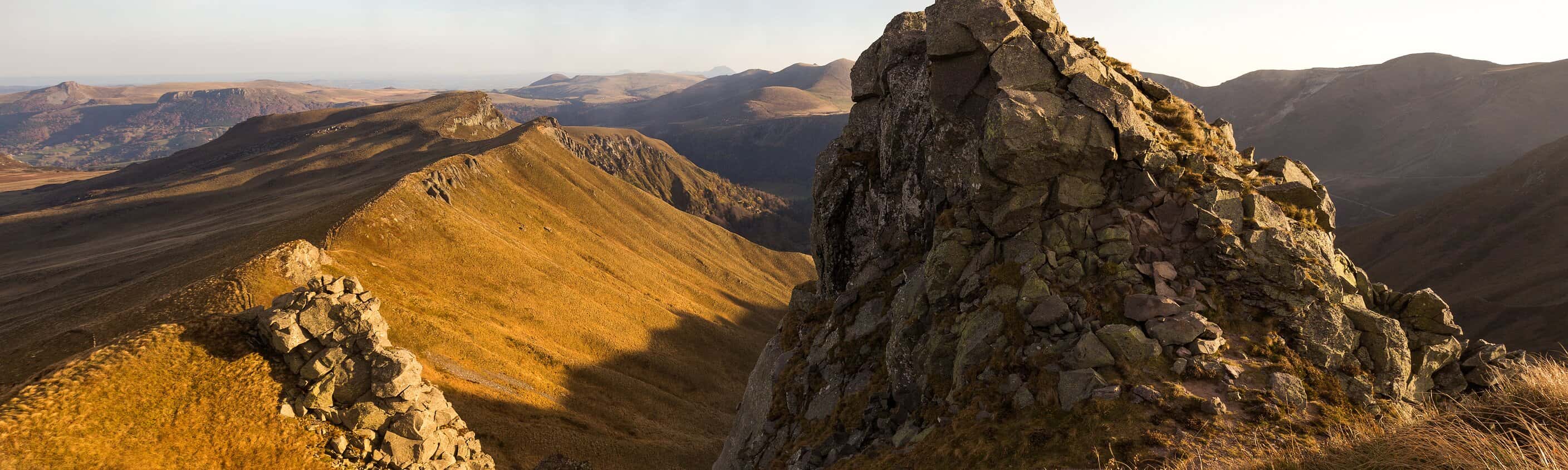 Herbstlicht über Auvergne, Puy de Dôme | © ASI Reisen