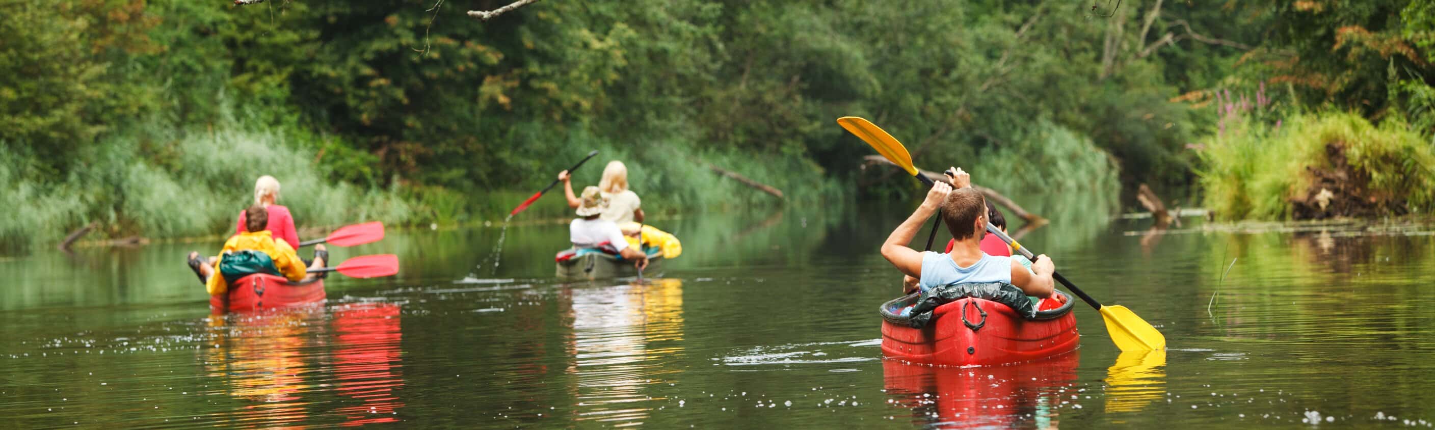 Kanufahrer Fluss | © Shutterstock