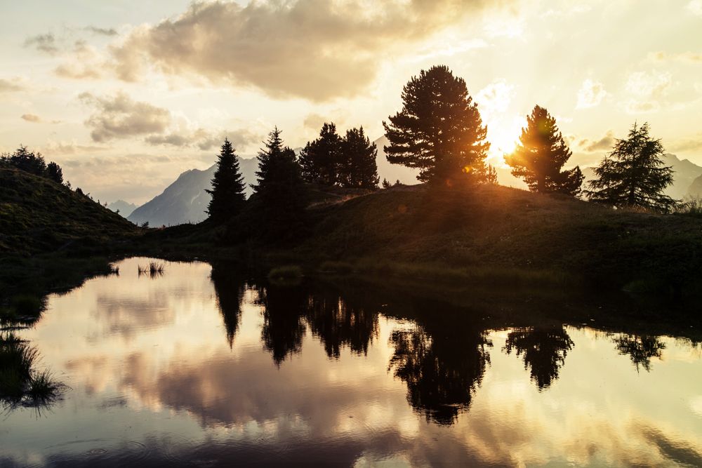 Abends am See über Zams