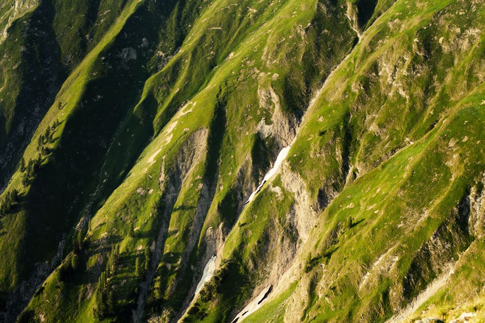 Schattenspiele bei der Alpenüberquerung