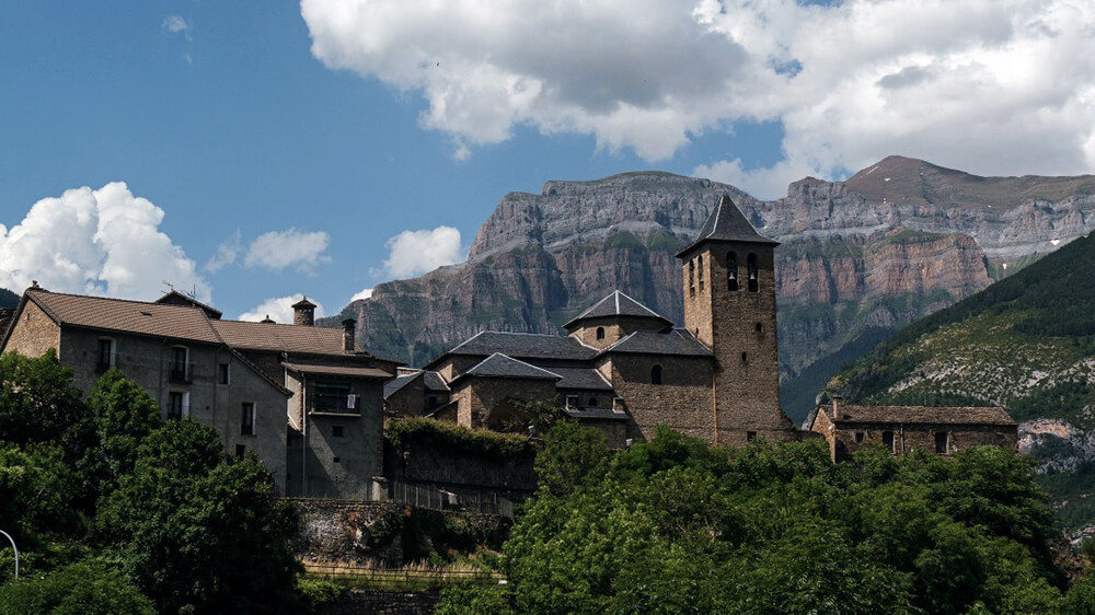 Torla am Eingang zum Ordesa Nationalpark