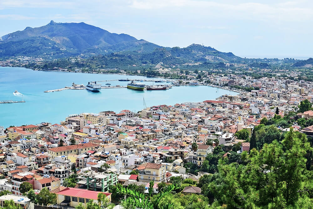 Ausblick von Bohali, dem Felsennest über der Stadt, auf Zakynthos