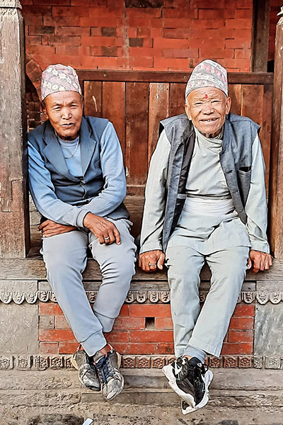 Zwei Nepalesische Einhemische