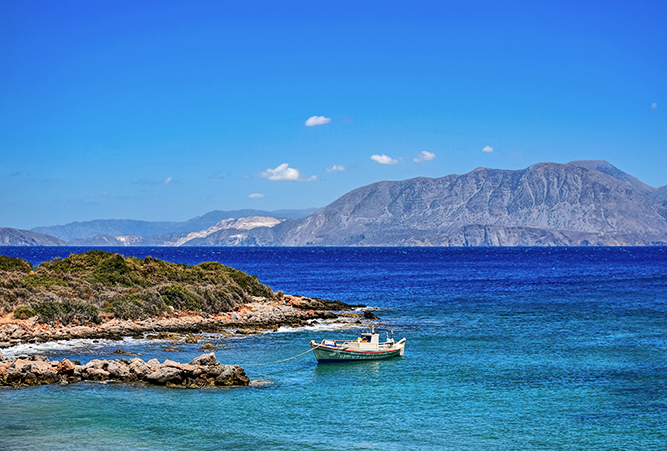 Fischerboot in der Nähe von Ammoudara auf Kreta