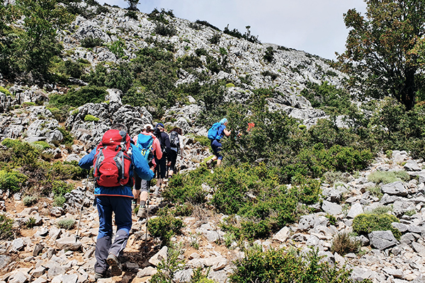 Wanderung im Agkathes-Massiv