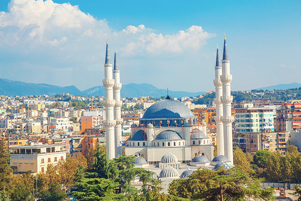 Blick auf die große Moschee in Tirana