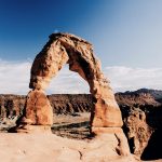 Ein Sandbogen im Arches Nationalpark. © Alexandre Chambon