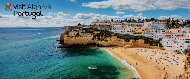 Fischerdorf Carvoerio, eine der Sehenswürdigkeiten der Algarve