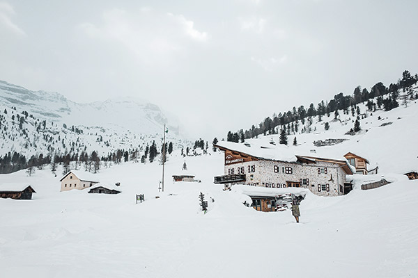 Ankunft auf der Lavarellahütte, Dolomiten