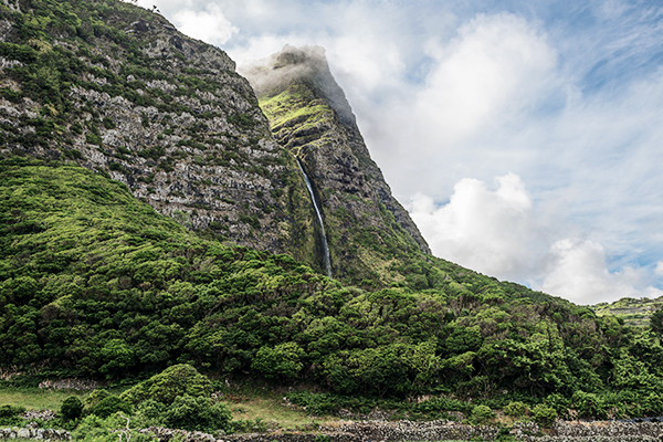 Wasserfall am Poco do Bacalhau