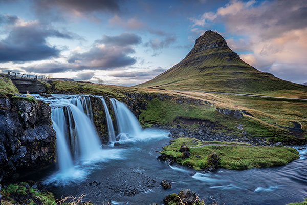 Vulkan Kirkjufell auf der Halbinsel Snaefellsnes