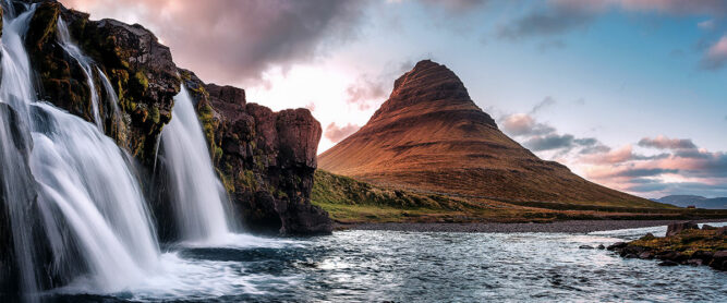 Berg Kirkjufell auf Islands Halbinsel Snaefellsness