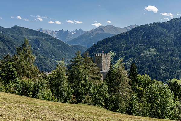 Schloss Biedenegg am Burgenweg