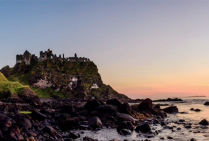 Dunluce Castle in der Grafschaft Antrim, Nordirland