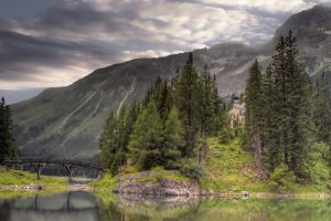 Farbenspiel und Spiegelungen