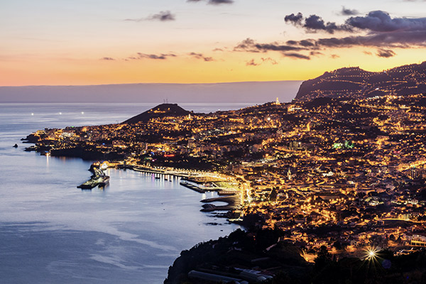 Funchal bei Nacht, Madeira