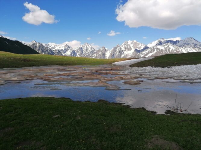 Koruldi See in Georgien