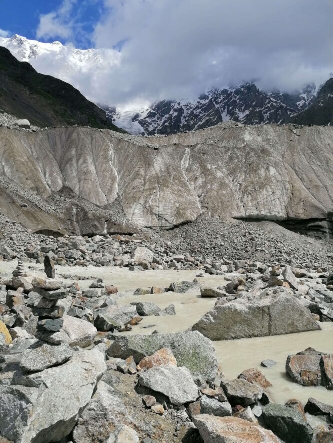 Shkhara Gletscher in Georgien