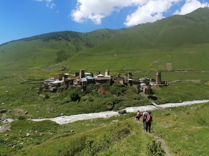 Wanderer bei Ushguli