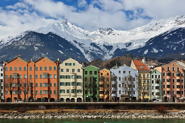 Blick vom Innsbrucker Marktplatz auf die Nordkette