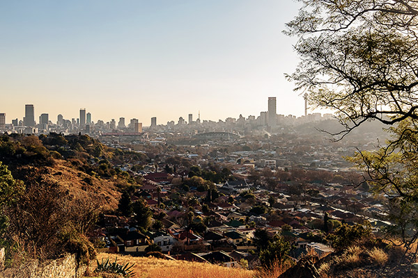 Johannesburg aus der Ferne, Suedafrika