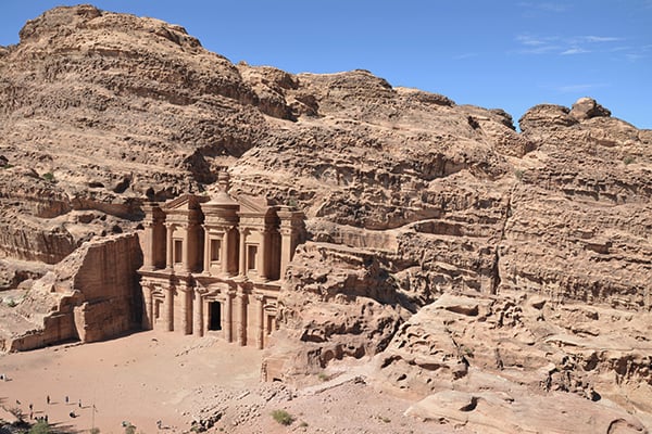 Blick auf das "Kloster" in Petra