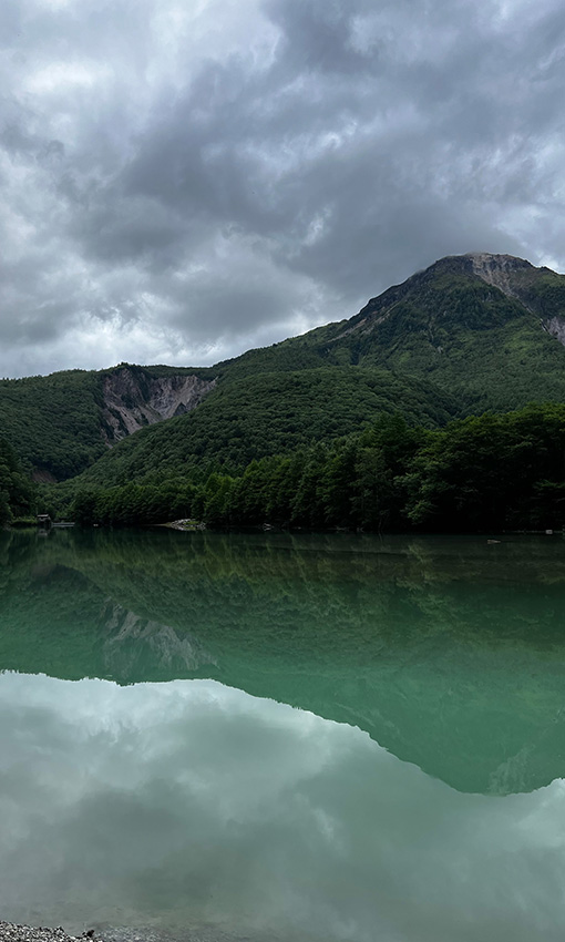 Kamikochi Bergsee in Japan