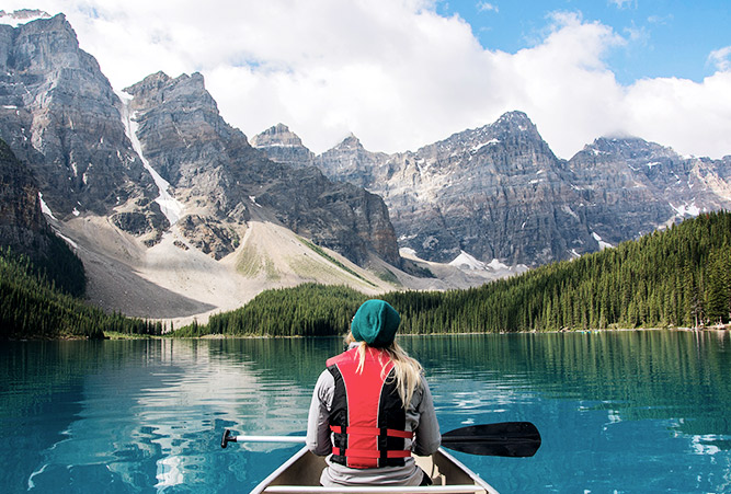 kanu-moraine-lake-kanad