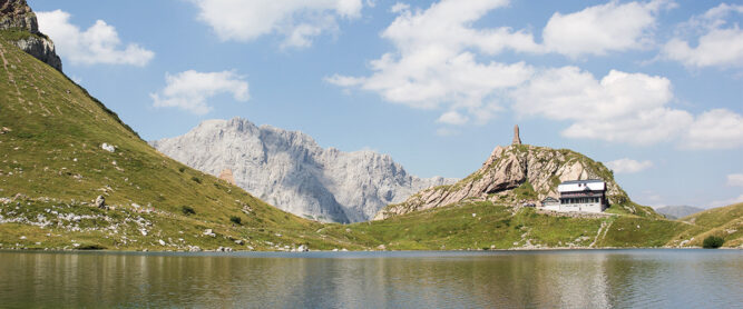 Wolayersee am Karnischen Höhenweg