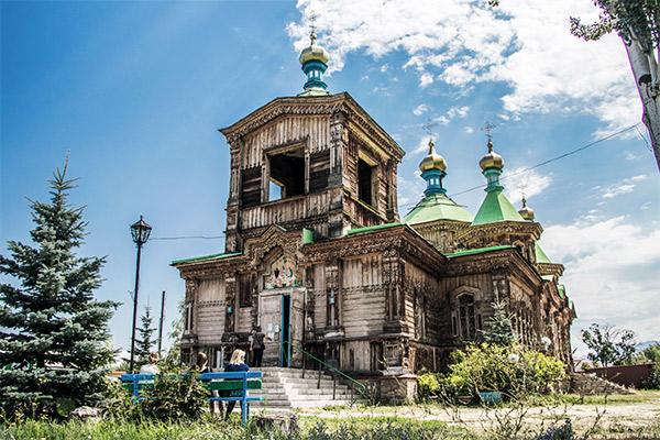 Kathedrale der Hl. Dreieinigkeit in Karakol, Kirgistan