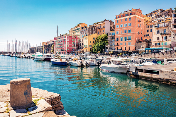 Bunte Häuser von Bastia auf Korsika