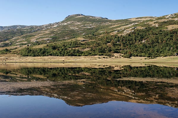 Der idyllische Ninosee auf Korsika